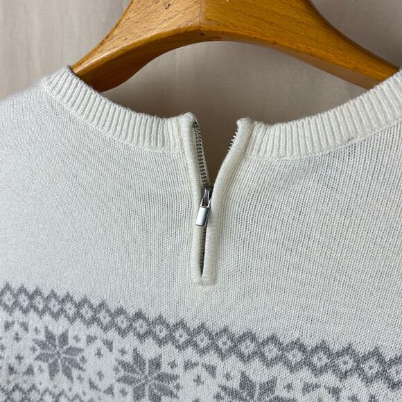 Talbots Size Small Sparkle Fair Isle Sweater - Cream Off White Grey Snowflakes - Picture 7 of 11